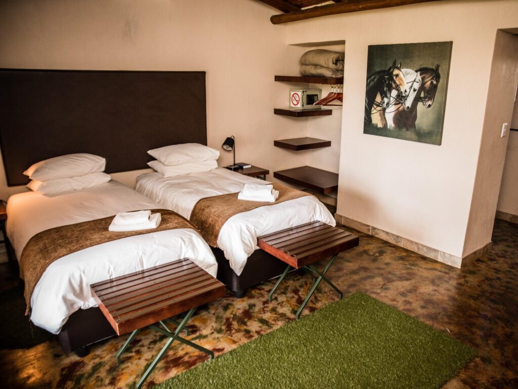 Bird Hide Rooms - Twin Room
